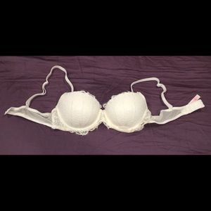 White Victoria’s Secret push up bra 36C